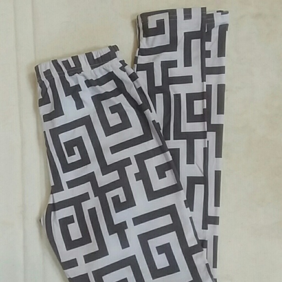 Greek print leggings...NWOT - Picture 2 of 2